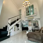 Duplex 775Sq Ft Near Mid Valley