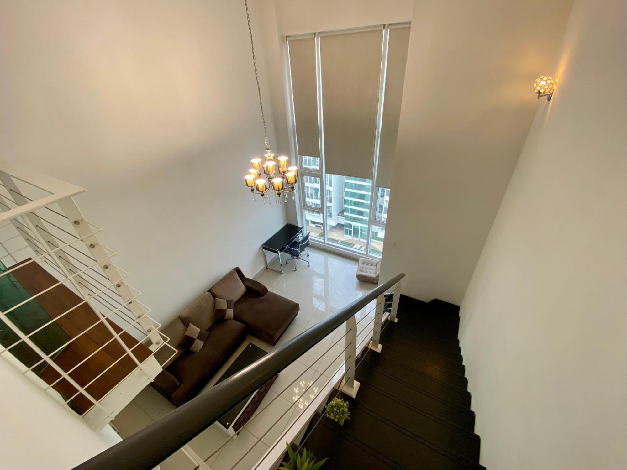 Duplex 775sq Ft Near Mid Valley *