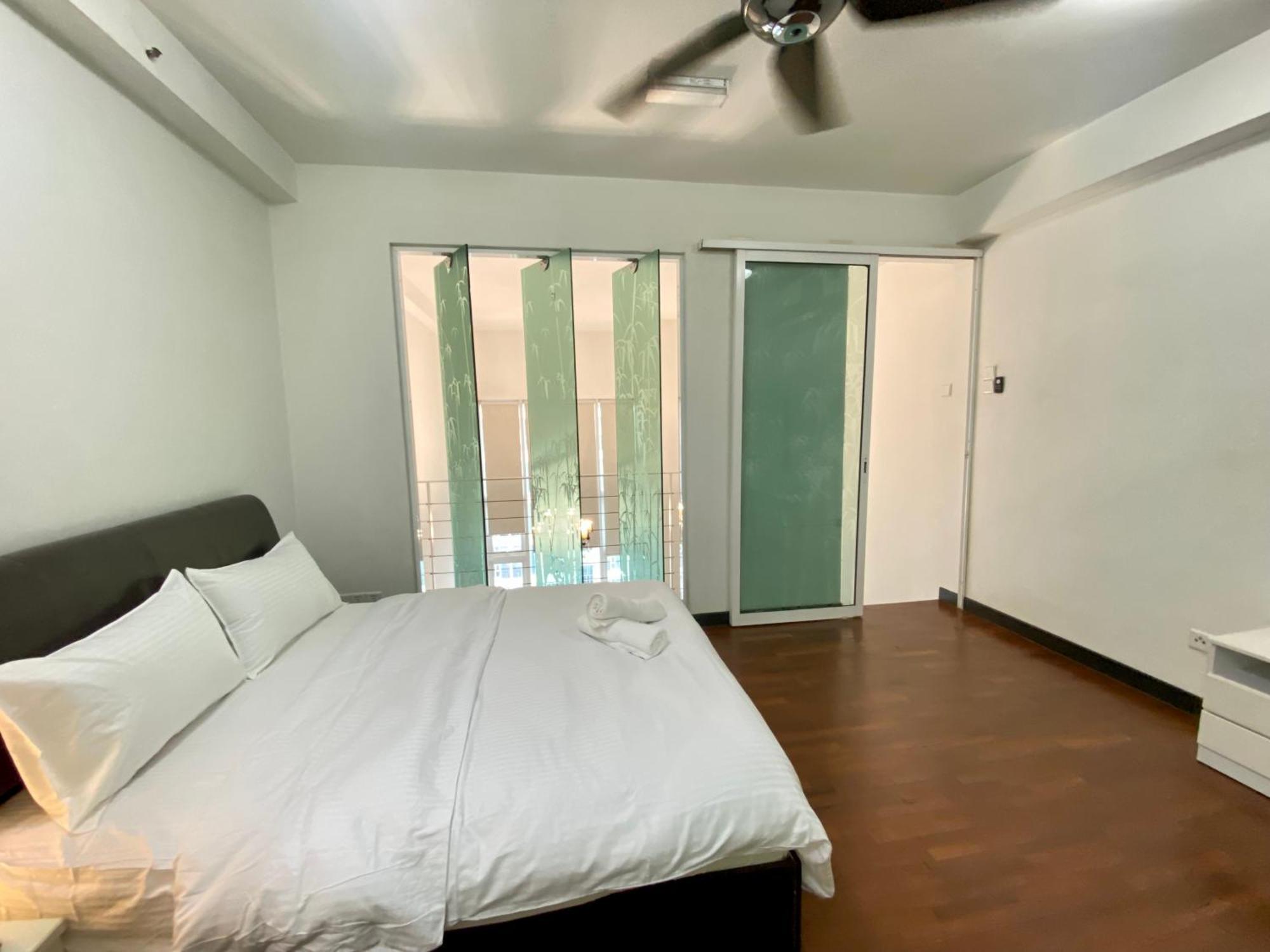 Duplex 775sq Ft Near Mid Valley *